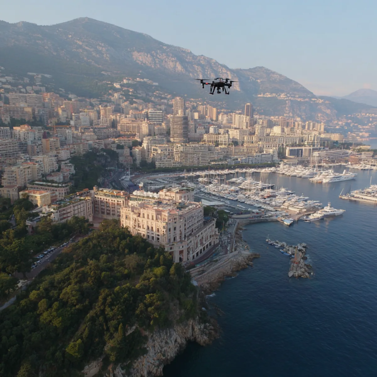 Drone à Monaco : captation aérienne dans la Principauté et ses environs